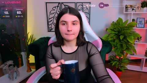 Snapshot of viola__shy chatting on January 2025 12:20:02 AM Viola online show from January 2025 12:20:02 AM