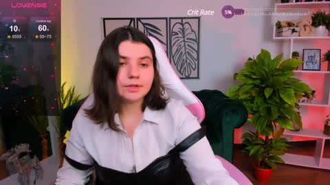 Snapshot of viola__shy chatting on January 2025 12:57:01 AM Viola online show from January 2025 12:57:01 AM