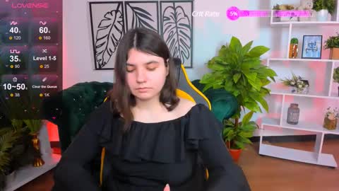 Snapshot of viola__shy chatting on February 2025 01:15:02 AM Viola online show from February 2025 01:15:02 AM