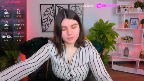 Snapshot of viola__shy chatting on February 2025 09:33:02 PM Viola online show from February 2025 09:33:02 PM