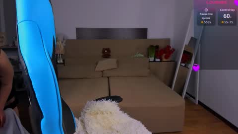 Snapshot of viola__shy chatting on February 2026 08:58:01 PM Viola online show from February 2026 08:58:01 PM