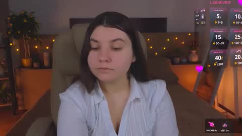 Snapshot of viola__shy chatting on March 2026 09:08:01 PM Viola online show from March 2026 09:08:01 PM