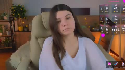 Snapshot of viola__shy chatting on May 2026 08:50:02 PM Viola online show from May 2026 08:50:02 PM