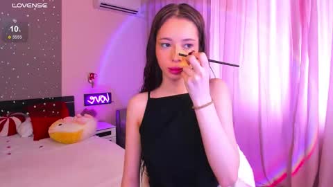 Snapshot of violarivera chatting on March 2026 08:06:01 AM violarivera online show from March 2026 08:06:01 AM