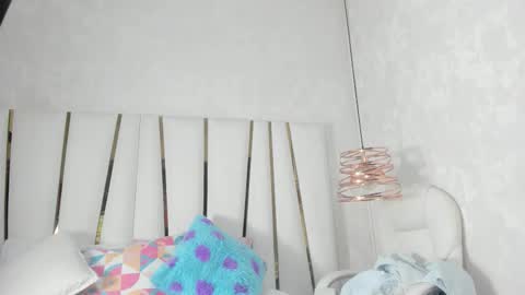 Snapshot of violeet_gray chatting on September 2025 11:35:01 AM violeet_gray online show from September 2025 11:35:01 AM