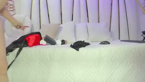 violeet_gray online show from June 2026 11:34:02 AM