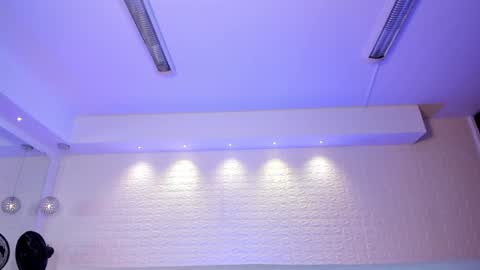 Snapshot of violeet_scott chatting on January 2025 05:06:01 PM Violett Everyday From 0530 to 1430 Col Time online show from January 2025 05:06:01 PM