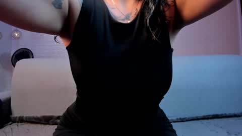 Snapshot of violeet_scott chatting on January 2025 01:56:02 PM Violett Everyday From 0530 to 1430 Col Time online show from January 2025 01:56:02 PM