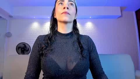 Snapshot of violeet_scott chatting on February 2025 10:50:02 AM Violett Everyday From 0530 to 1430 Col Time online show from February 2025 10:50:02 AM