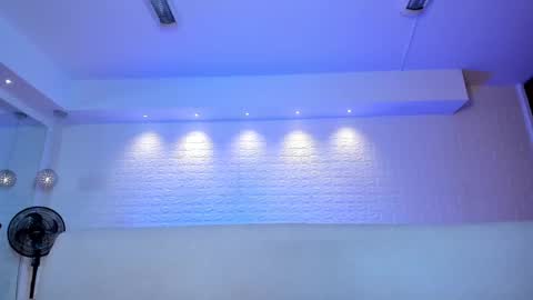 Snapshot of violeet_scott chatting on February 2025 04:59:01 PM Violett Everyday From 0530 to 1430 Col Time online show from February 2025 04:59:01 PM