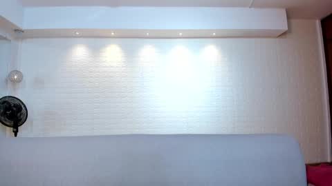 Snapshot of violeet_scott chatting on October 2025 10:38:02 AM Violett Everyday From 0530 to 1430 Col Time online show from October 2025 10:38:02 AM