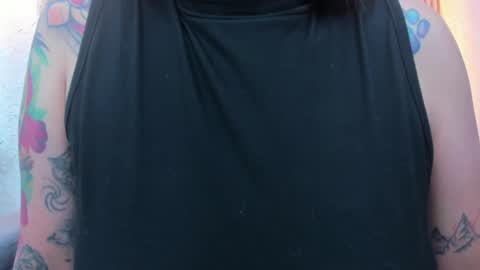 Violette online show from February 2026 01:04:01 PM