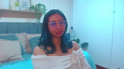 V I O L E T  online show from March 2026 01:55:01 PM