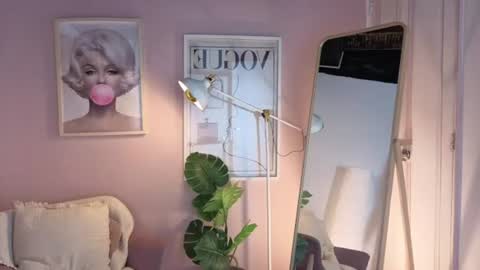 violet__15 online show from June 2026 11:57:01 AM