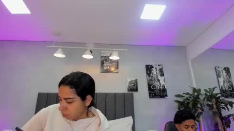 Violet and Myers online show from November 2025 11:21:02 AM