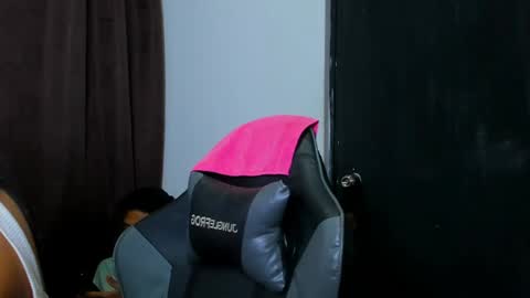 Violet and Myers online show from April 2026 10:44:02 PM