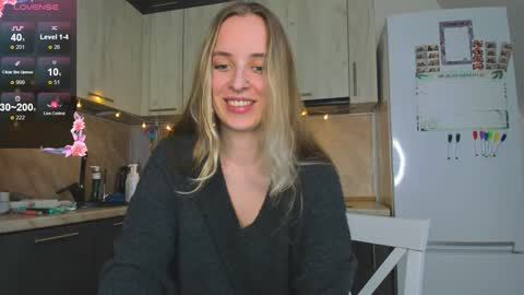 Snapshot of violet_blue_eyes chatting on December 2024 12:16:02 PM Violet online show from December 2024 12:16:02 PM