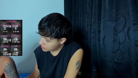 Violet and Casper online show from January 2025 10:08:01 AM