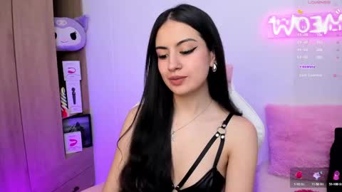 Snapshot of violet_catt chatting on December 2024 05:04:01 PM Violeta online show from December 2024 05:04:01 PM