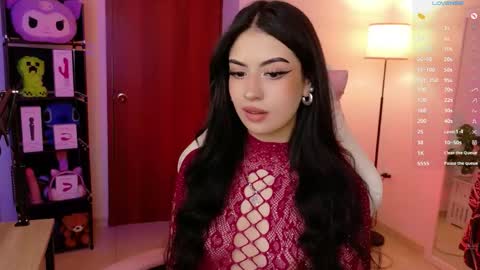 Snapshot of violet_catt chatting on April 2026 05:28:01 PM Violeta online show from April 2026 05:28:01 PM