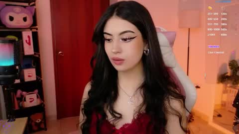 Snapshot of violet_catt chatting on May 2026 05:20:01 PM Violeta online show from May 2026 05:20:01 PM