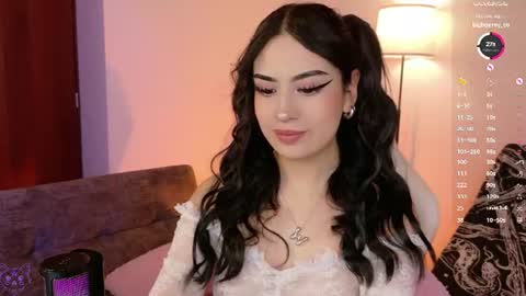 Violeta  online show from July 2026 06:13:01 PM