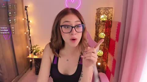 violet online show from February 2025 11:03:01 PM