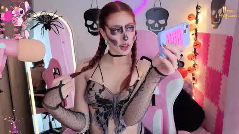 violet online show from October 2025 06:52:02 PM