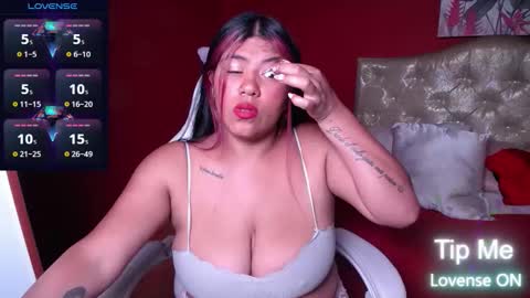 Snapshot of violet_flow chatting on January 2026 05:29:02 PM Violeta online show from January 2026 05:29:02 PM