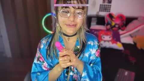 Snapshot of violet_hentai01 chatting on February 2025 11:21:02 PM Violete Hentai01 online show from February 2025 11:21:02 PM