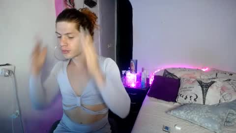 Snapshot of violet_hyuga chatting on February 2026 02:18:02 AM violet_hyuga online show from February 2026 02:18:02 AM