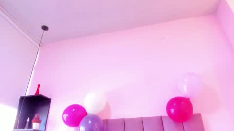 violet online show from November 2025 12:49:02 PM