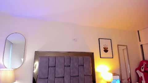 Violet Nova online show from June 2026 11:30:02 AM