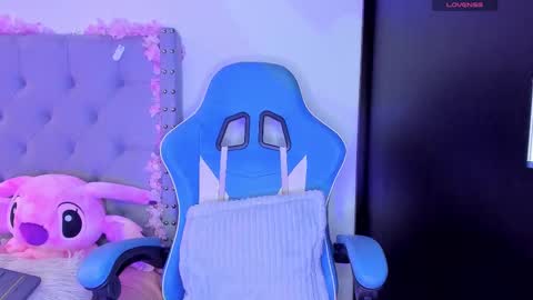  Violet  online show from September 2025 03:58:02 PM