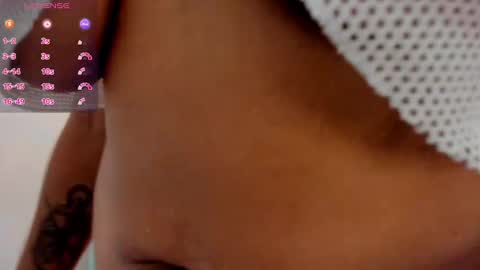 violet_roux online show from September 2025 07:19:02 PM