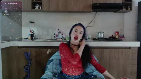 Snapshot of violet_sweet_23 chatting on October 2025 03:40:01 AM violet-sweet-23 online show from October 2025 03:40:01 AM