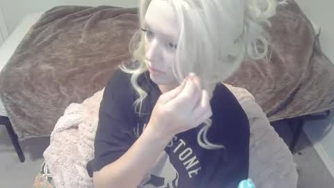 Snapshot of violet_winter97 chatting on December 2024 03:04:01 AM violet_winter97 online show from December 2024 03:04:01 AM