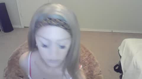 Snapshot of violet_winter97 chatting on January 2025 04:04:01 AM violet_winter97 online show from January 2025 04:04:01 AM