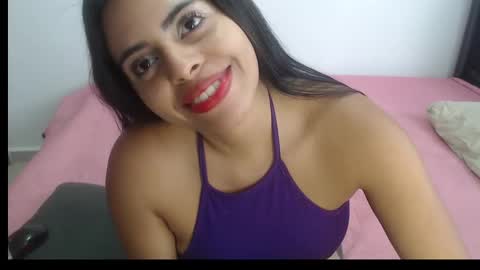 Snapshot of violeta_53 chatting on February 2025 06:15:02 PM Violeta online show from February 2025 06:15:02 PM