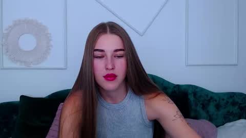 Snapshot of violeta_blush chatting on September 2025 05:40:01 AM Violetta online show from September 2025 05:40:01 AM