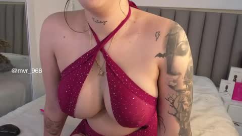 Snapshot of violeta_cs chatting on November 2025 10:07:02 PM online show from November 2025 10:07:02 PM