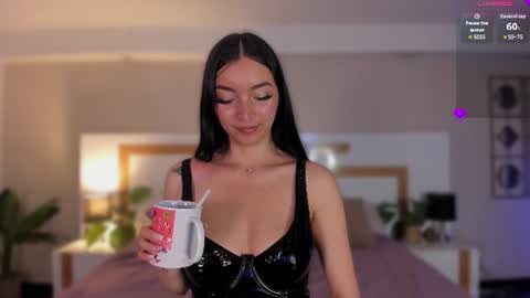 Violeta  online show from June 2026 11:25:01 AM