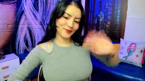     online show from December 2024 09:15:01 PM