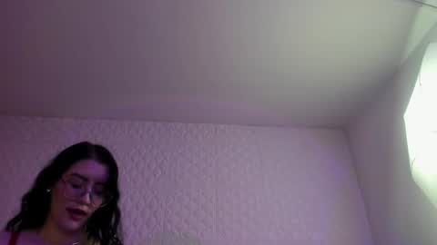     online show from May 2026 09:34:02 PM