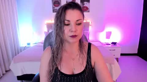 violeta_hotter_ online show from October 2025 11:09:02 AM