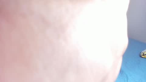 Snapshot of violeta_london chatting on January 2025 03:01:01 AM violeta london online show from January 2025 03:01:01 AM