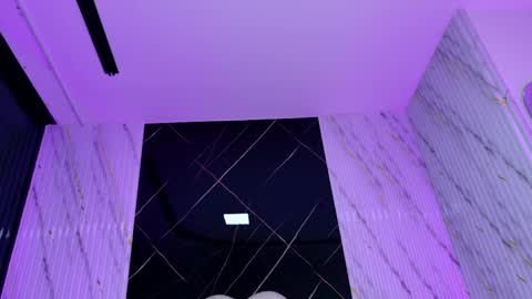 violeta london online show from May 2026 03:01:02 AM
