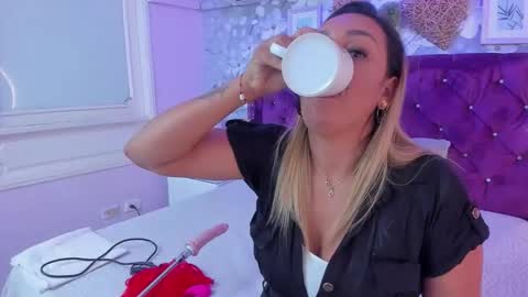 violeta_medina online show from September 2025 11:04:01 AM