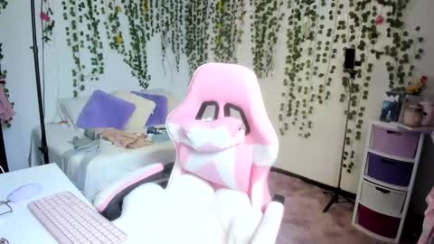 Snapshot of violeta_miler_ chatting on March 2026 05:53:01 PM Violeta online show from March 2026 05:53:01 PM