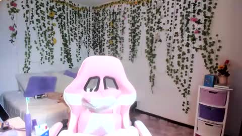 Snapshot of violeta_miler_ chatting on March 2026 06:36:01 PM Violeta online show from March 2026 06:36:01 PM